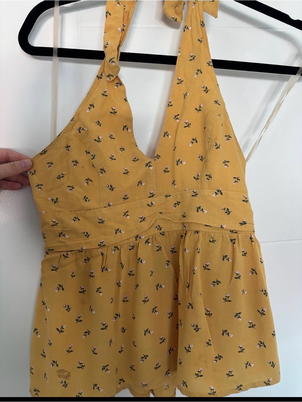 Yellow American Eagle Floral Halter Sleeveless Top